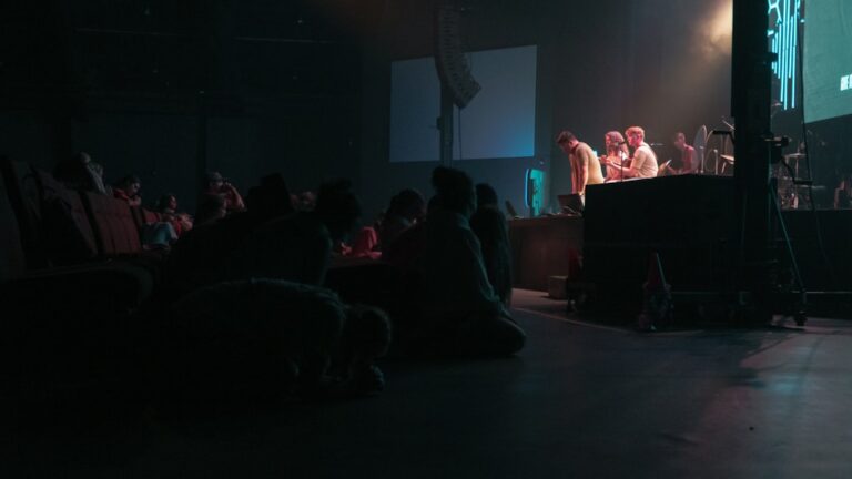 Photo Trivia Night Crowd